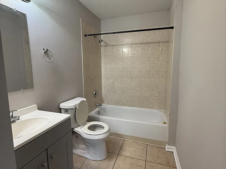 6625 Vermillion St — Photo 3