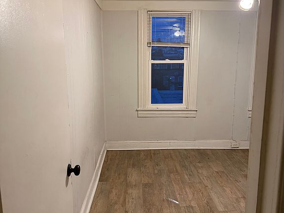 4th image of 642 E 35th St