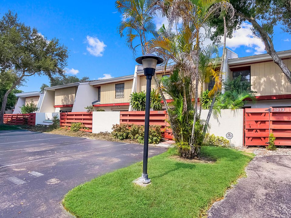 1st image of 3015 OAKTREE Lane Unit 277