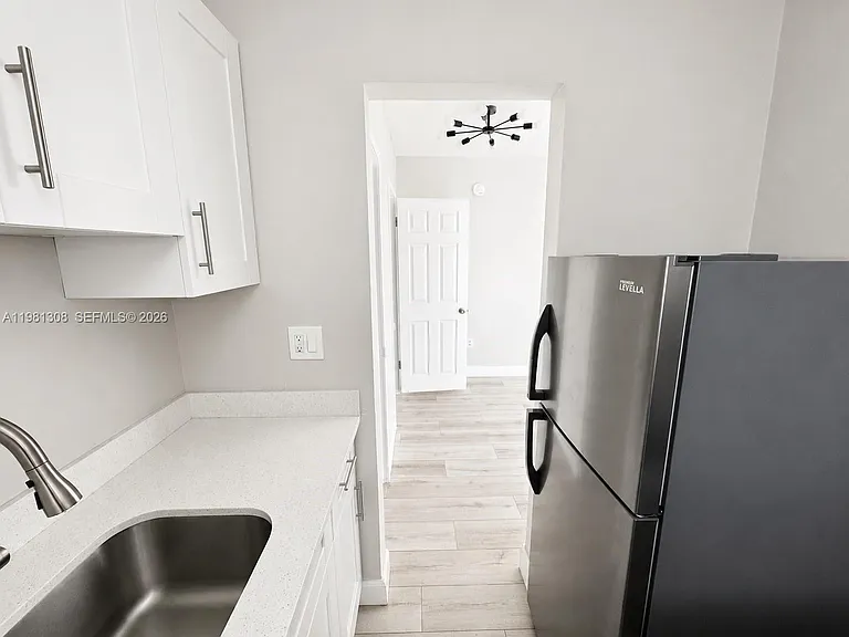 500 13th St #9 — Photo 9