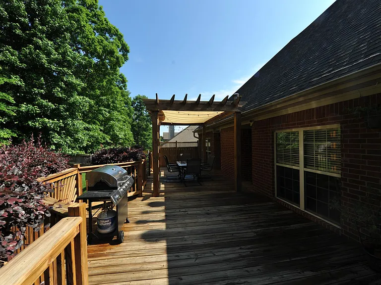 1416 Lansing St — Photo 15