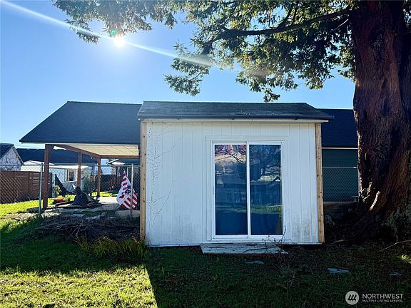 5th image of 26414 Ridge Avenue