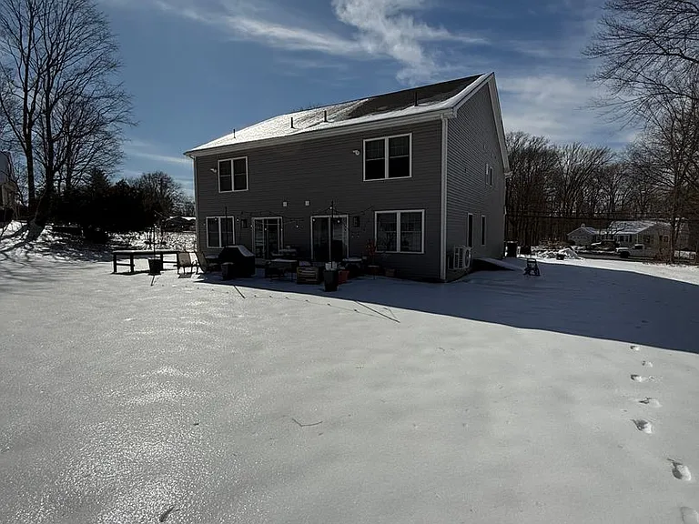 1325 Meriden Ave #A & B — Photo 26