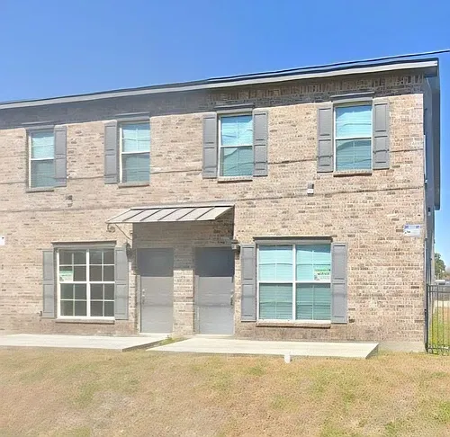 3161 North St Photo 1