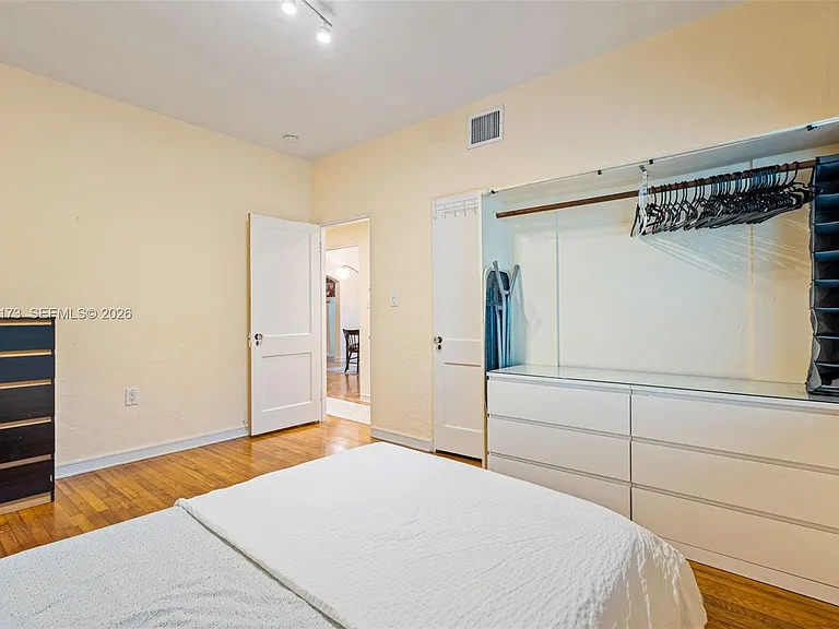 46 Montilla Ave #46 — Photo 23