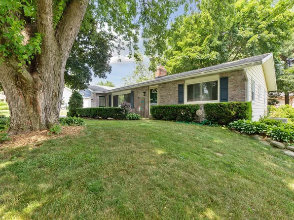 5130 Patland Dr, Kalamazoo, MI 49009