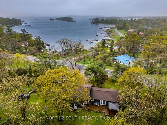 2nd image of 1146 Honey Harbour Rd