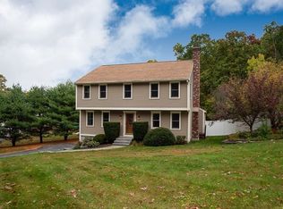 3 Stone School Rd, Sutton, MA 01590