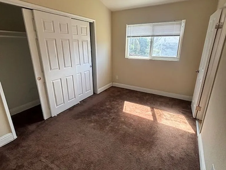 8290 Macarthur Blvd Lease Only — Photo 1