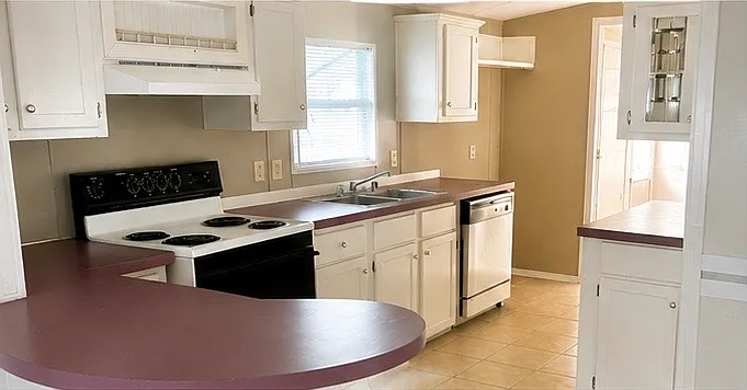 200 Murls Lake Rd #19 — Photo 4