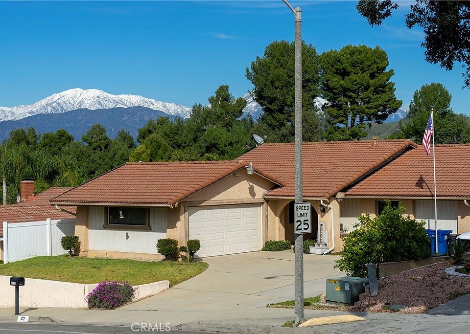 1st image of 312 N Prospectors Rd