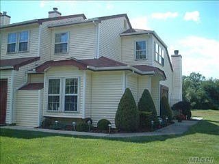 1st image of 110 Strathmore Court Dr