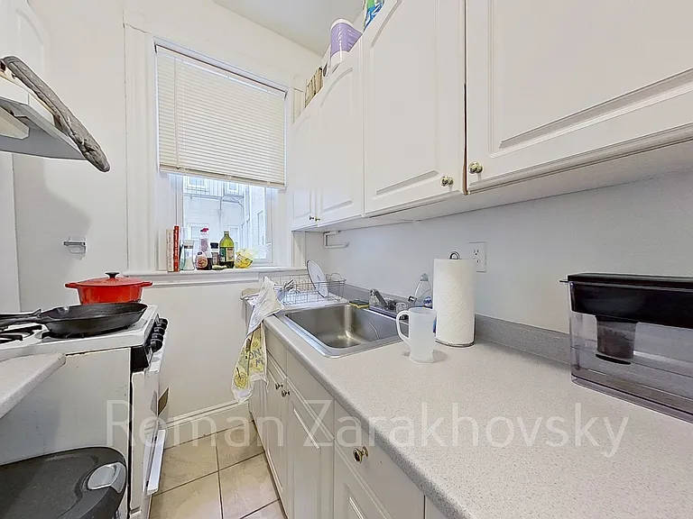 14 Orkney Rd #16 — Photo 11