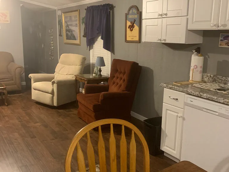 2924 Burnsville St SW — Photo 8