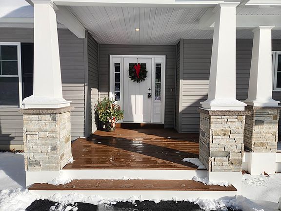 5th image of 35 Arrowcrest Drive