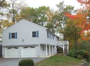 81 Conleys Grove Rd, Derry, NH 03038