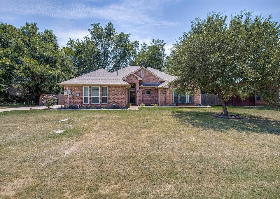 1st image of 3413 Pecan Dr