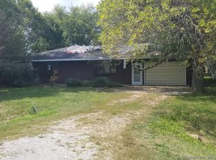 7987 N Pawnee Rd, Pawnee, IL 62558