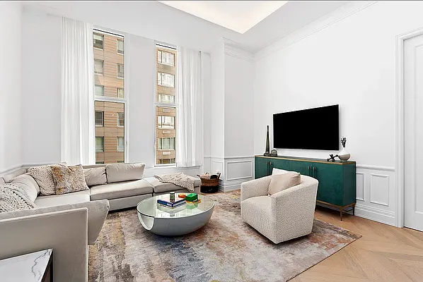 Sold by Compass | media 1