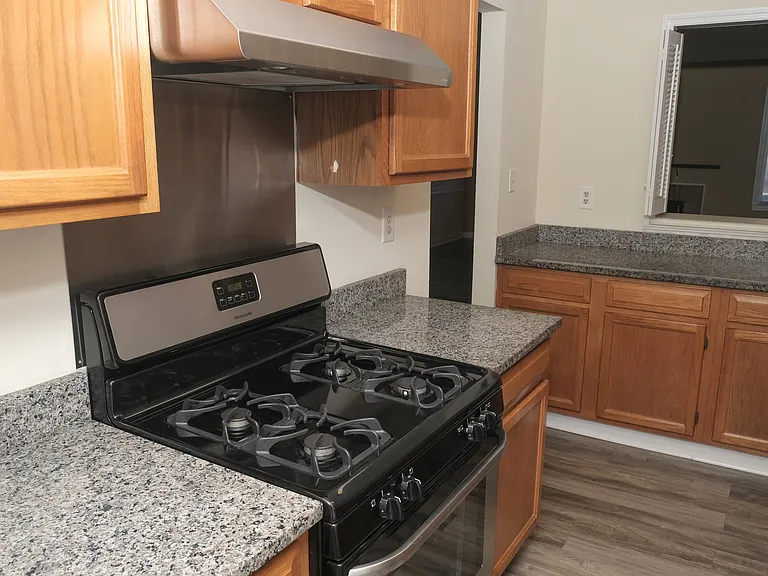 416 E Terracedale Ct — Photo 4