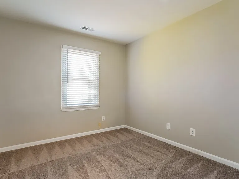 1608 Maybrook Dr — Photo 13