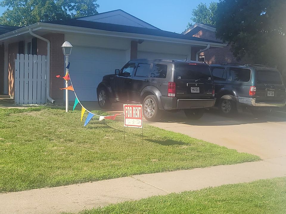 1st image of 8110 E Avon Ln