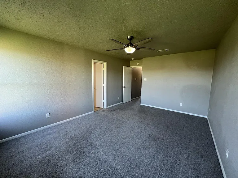 4115 Mustang Dr — Photo 27