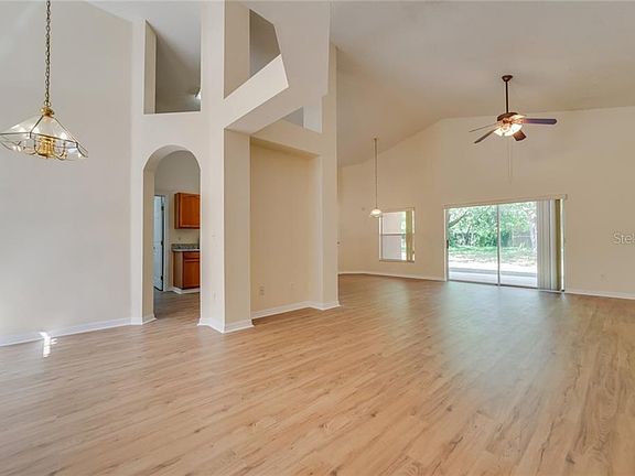 3rd image of 1116 Royal Marquis Cir