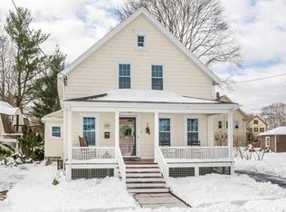16 Grand St, Reading, MA 01867