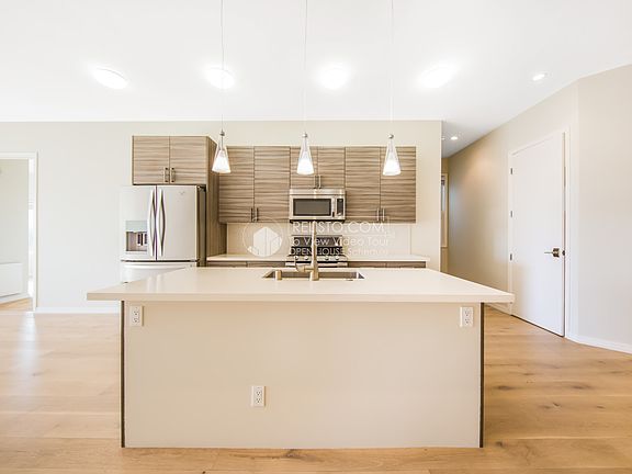 2nd image of 949 Fell St APT 8