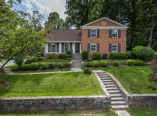 2 Winterberry Ct, Bethesda, MD