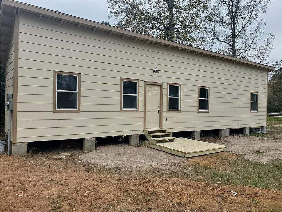 1st image of 32706 Karen Dr