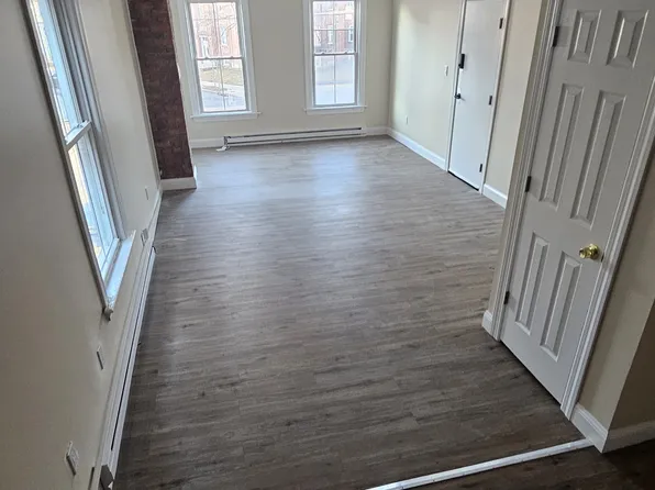 637 Main St APT 2, Poughkeepsie, NY 12601