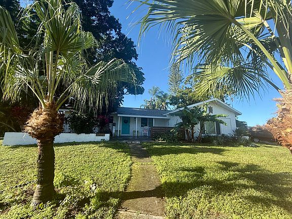 3rd image of 5840 Tanglewood Dr NE