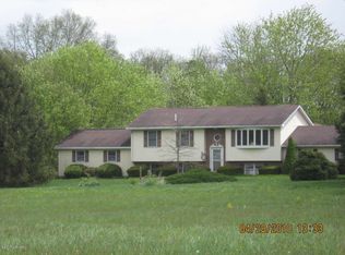 293 Meadow Brook Dr, Montgomery, PA 17752