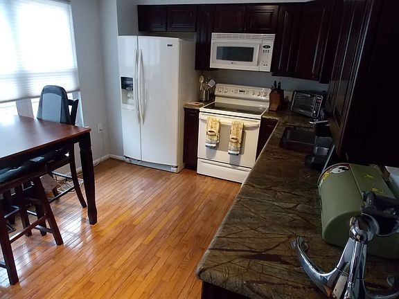 5th image of 6607 Medinah Ln