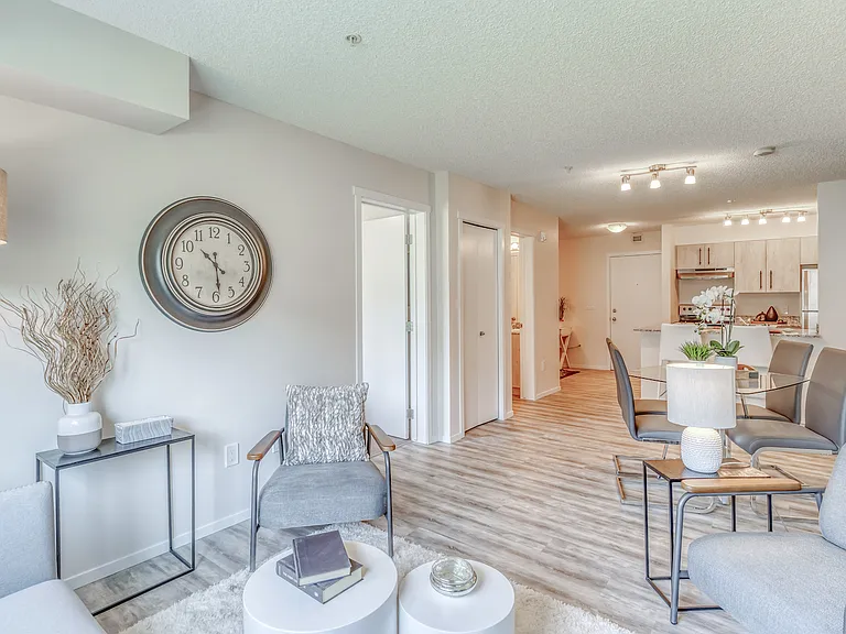 25 Clydesdale Ave — Photo 41