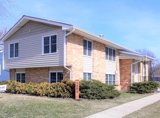 1200 Reed St APT 2, Grinnell, IA 50112