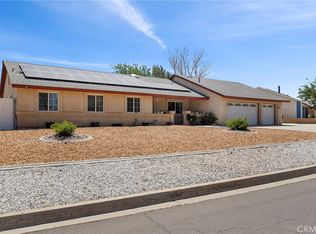 12381 Clearview Dr, Victorville, CA 92392