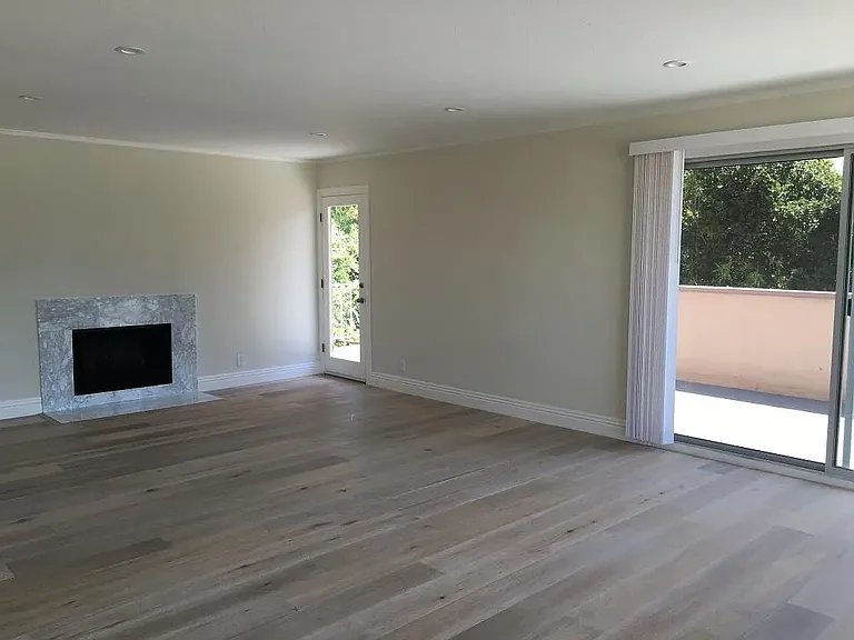 Chanticleer Apartments — Photo 6
