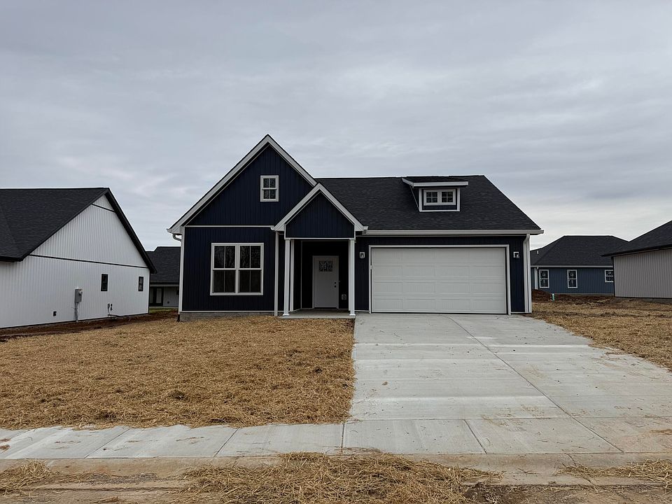 1st image of 418 Pinehurst Way