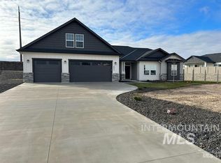 2407 S Hurd Ave, Nampa, ID 83686