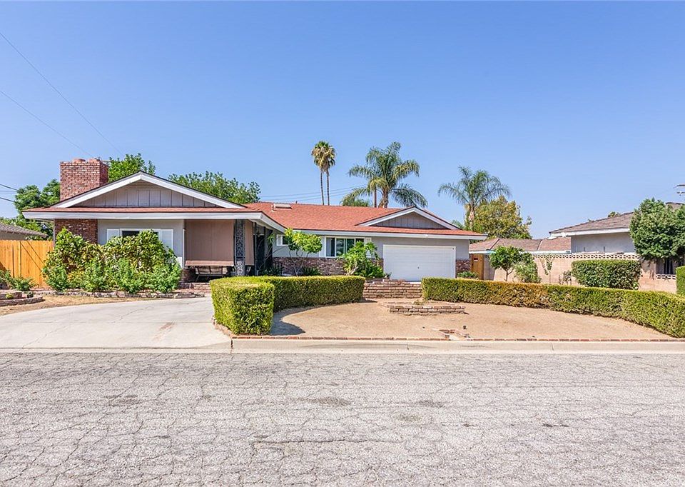 1st image of 163 Park Vista Ln