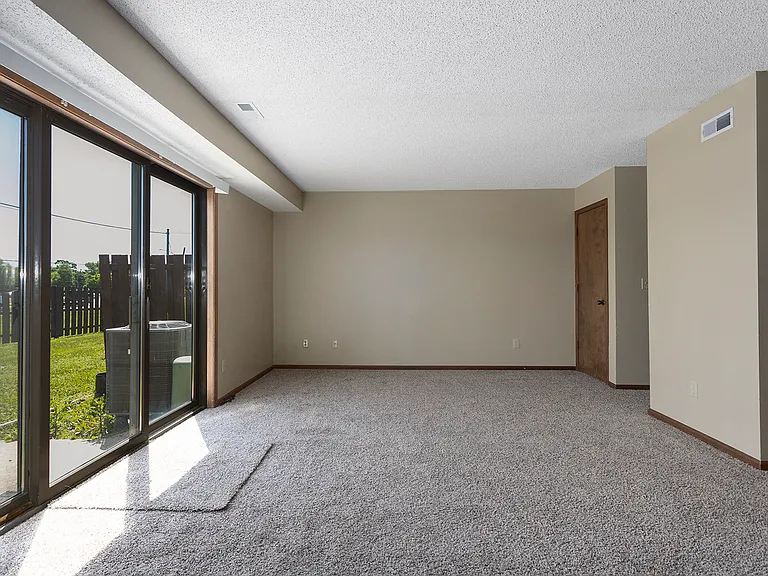 1113 Jeff Cir — Photo 7