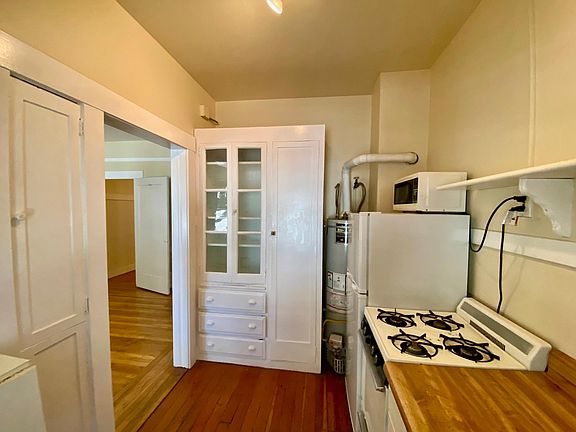 4th image of 719 Fillmore St APT 201