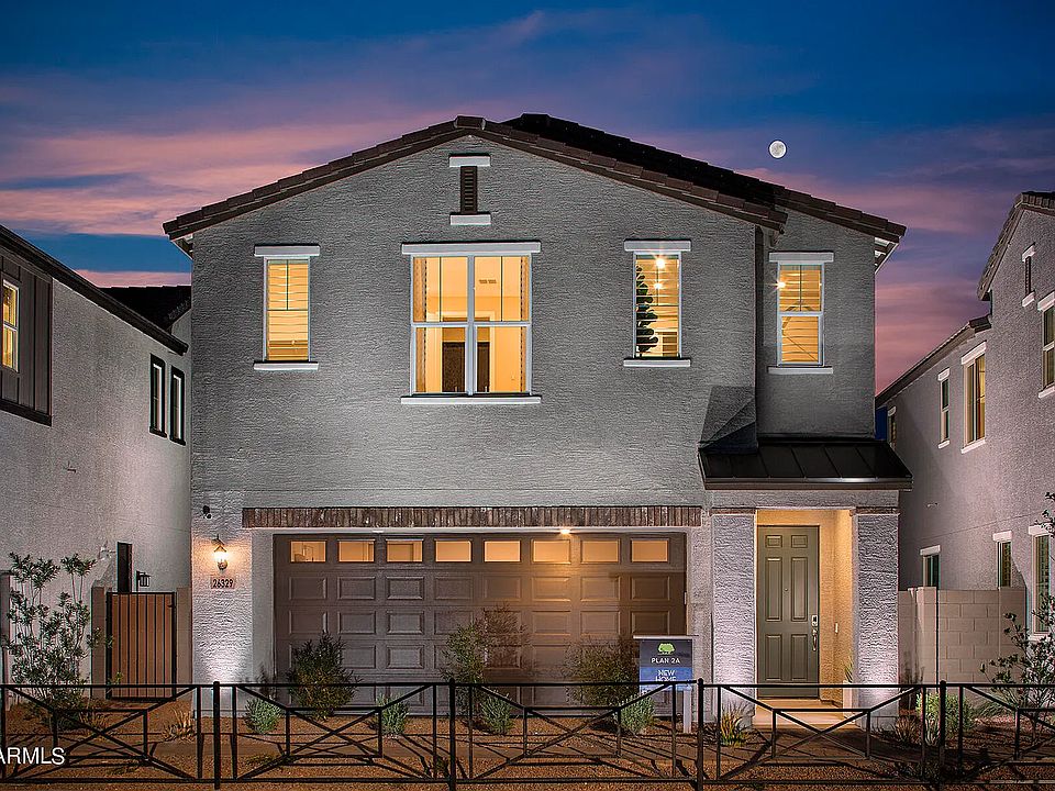 Photo of model home. Same front elevation