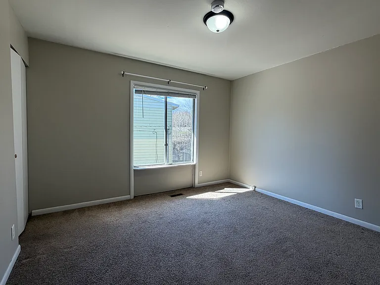752 Anderson St — Photo 11
