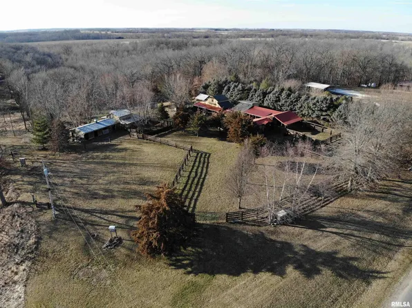 244 170th St, Avon, IL 61415