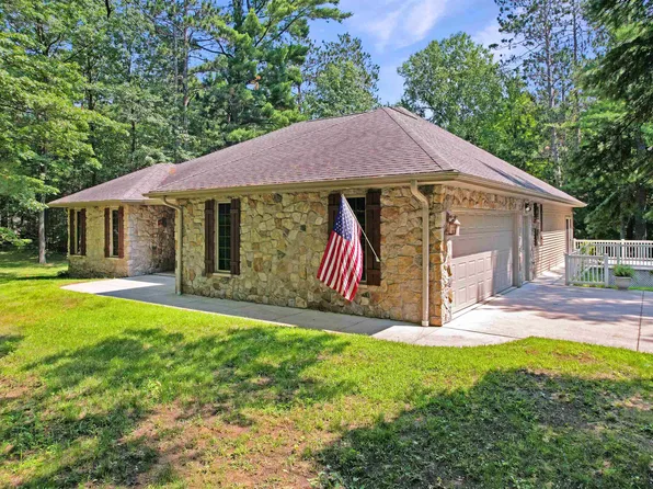 N2766 Stanley Ln, Marinette, WI 54143