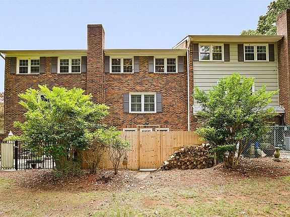 3rd image of 3004 Overton Dr Unit E